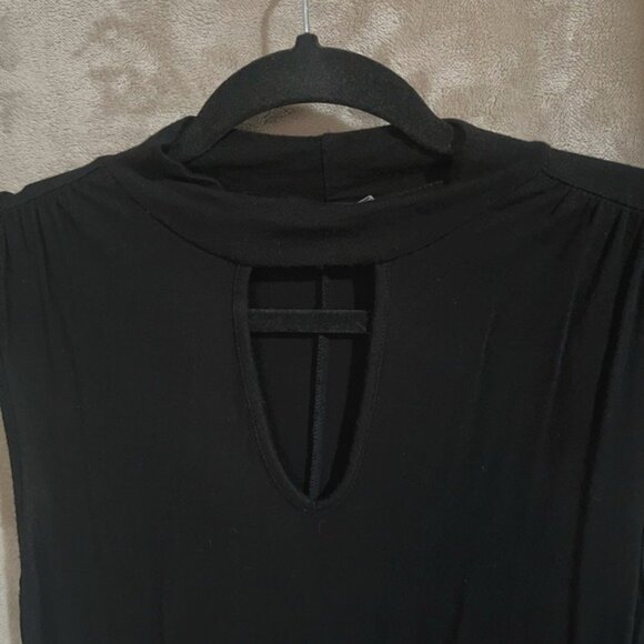 Jennifer Lopez Black Sleeveless Keyhole Neckline Choker Cut Top Tunic Collar Med - Picture 8 of 16